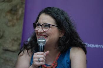 Oltra regresa a la primera línea política