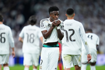 Vinícius decide para un Real Madrid sin alardes