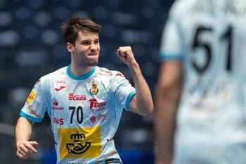 Los 'Hispanos' suavizan la reacción de Austria