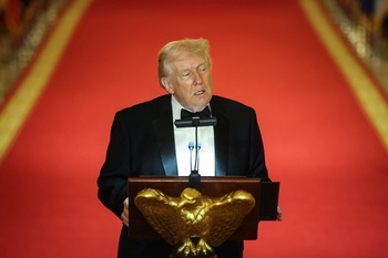 Trump pide a México 