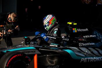 Antonelli firma una pole histórica en China