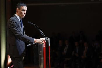 Sánchez anuncia 325 millones para tres satélites climáticos