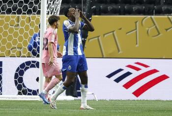 Samu Aghehowa se lesiona y podría quedarse sin Mundial