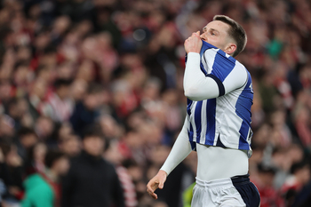 La Real toma San Mamés y se acerca a la final
