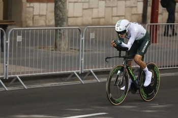 El ciclista Jaume Guardeño, hospitalizado tras un accidente