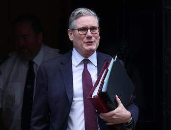 Starmer se enfrenta a una nueva crisis por el caso Epstein