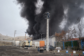 Irán advierte que no se venderá petróleo si continúa la guerra