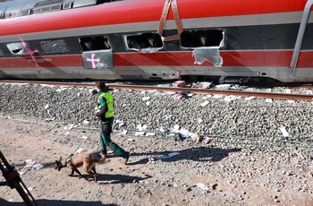 Extraerán en próximas horas los cuerpos localizados en el Alvia