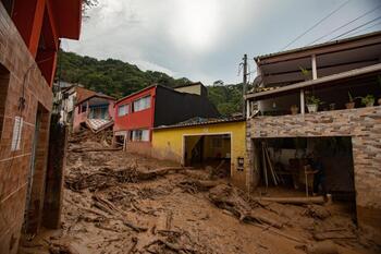 Al menos 30 muertos por las lluvias torrenciales en Brasil