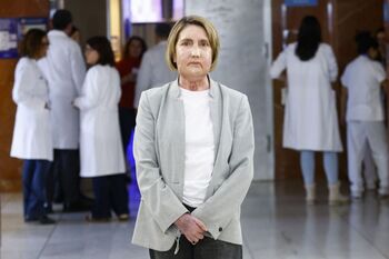 Hacen el primer trasplante facial de una donante eutanasiada