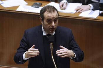 El Gobierno francés quiere presupuestos en enero