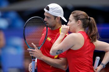 España cae con contundencia en su estreno en la United Cup