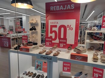 Las rebajas se sobreponen a los descuentos continuos