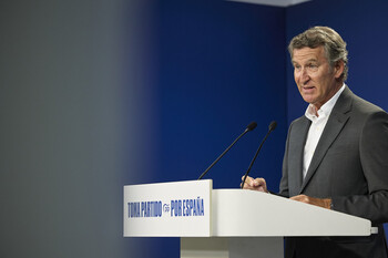 Feijóo acusa a Sánchez de ir 