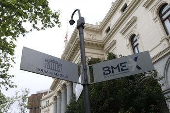 El Ibex 35 cae más de un 4,3%