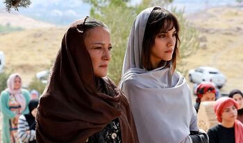 Antena 3 estrena este domingo el éxito turco ‘En tierra lejana'