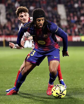 Koundé, bajo mínimos