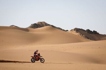 Benavides vuelve a ganar y Variawa da la sorpresa