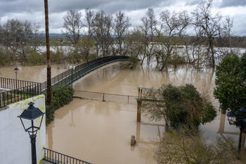 La lluvia vuelve a poner el martes en aviso a casi toda España