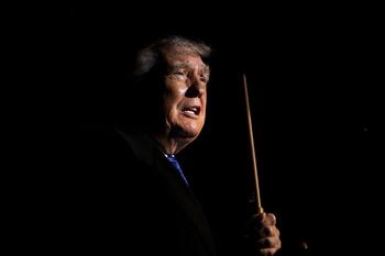 Trump quiere proteger las ventas del petróleo de Venezuela