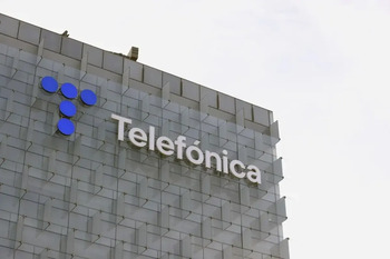 Telefónica notifica su petición de abandonar Wall Street