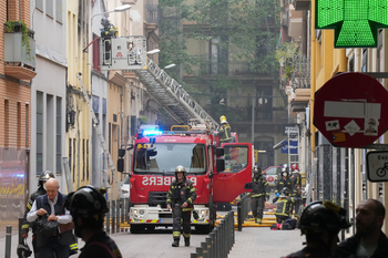 Ocho heridos tras explotar una bombona de butano en Barcelona