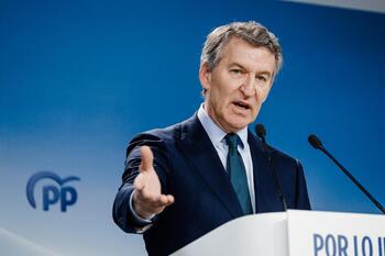 Feijóo acusa a Sánchez de usar a Puente de 