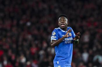 La UEFA investiga los presuntos insultos a Vinícius Júnior