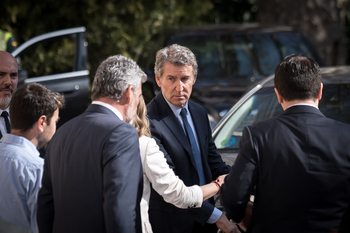 Feijóo pide que Juan Carlos I regrese a España