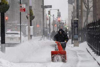 Una tormenta de nieve deja más una decena de muertos en EEUU