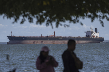 EEUU intercepta dos barcos petroleros sancionados