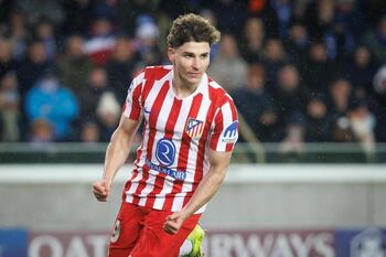 Julián Álvarez vuelve a picar en el Tartiere