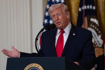 El Ejército de EEUU bombardea la isla de Jark