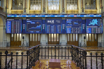 El Ibex 35 cierra cerca de los 17.500 puntos