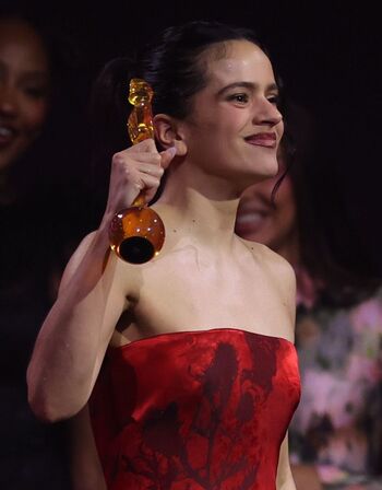 Los premios BRIT sucumben ante la 'Lux' de Rosalía