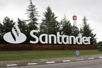 Santander lanza una versión para menores de edad de su app