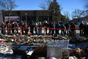 Suspendidos los agentes involucrados en la muerte de Minéapolis