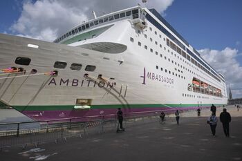 Cancelan la escala en Ferrol del barco afectado por norovirus