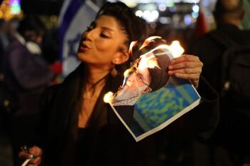 Irán reconoce la muerte de 